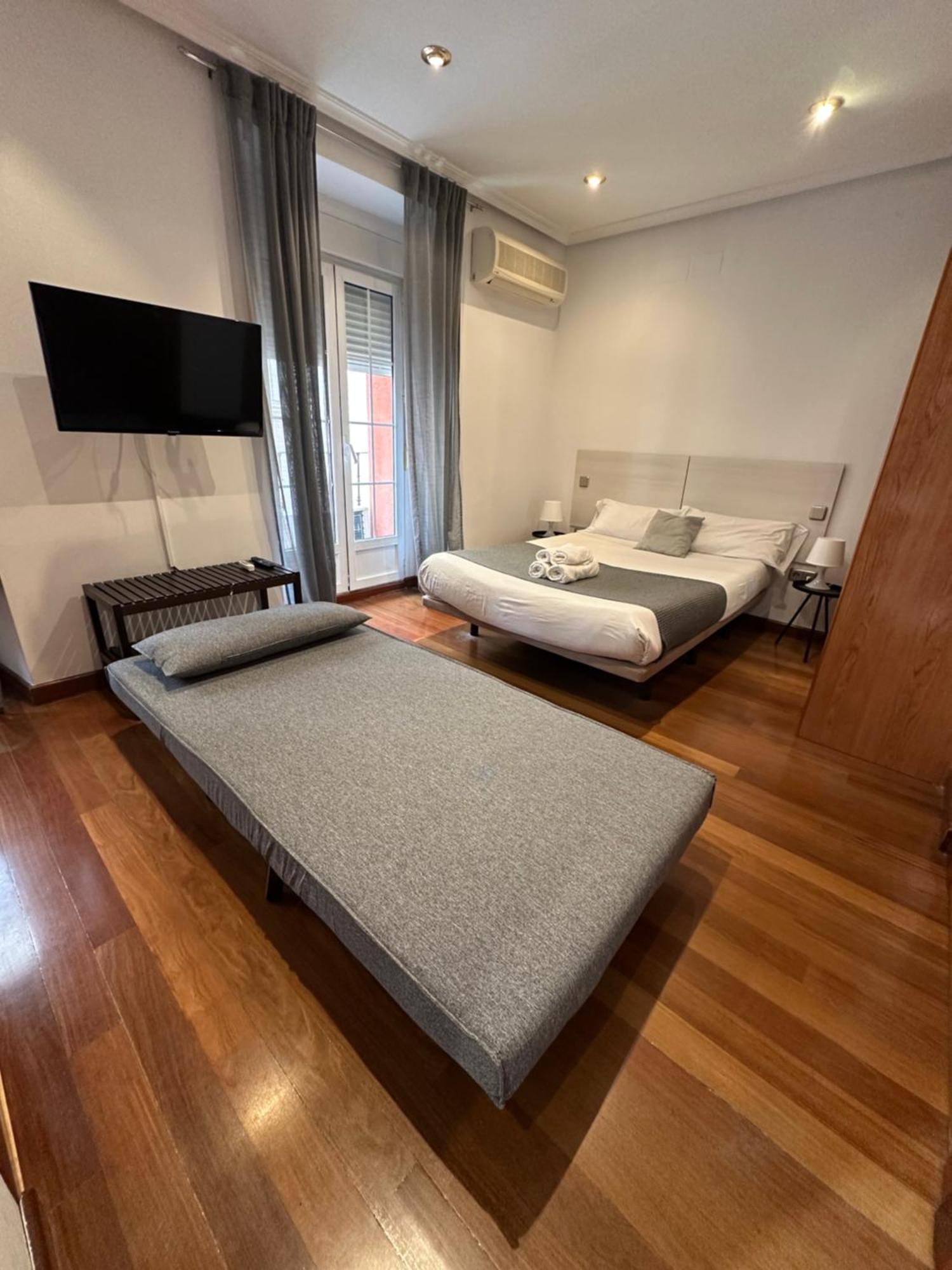 Apartamentos Madrid Atocha — Fotos 1